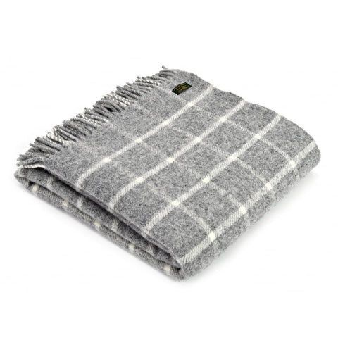 CHEQUERED THROW IN GREY AND WHITE
